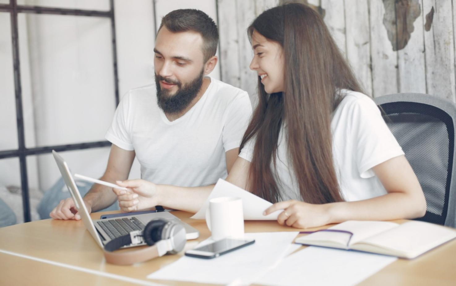 Espace de travail collaboratif moderne